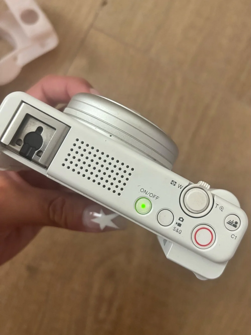 Sony ZV-1F White Vlog Camera